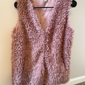 She + Sky Blush Sherpa Vest